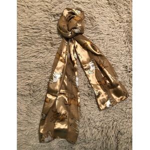 Gold-tone Horse Print Silk-Feel Scarf